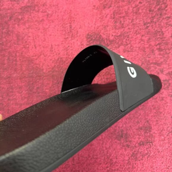 Givenchy Slippers - Picture 4 of 6